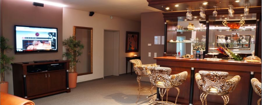 Private Only (Laufhaus) - Brothel in Traun, Austria