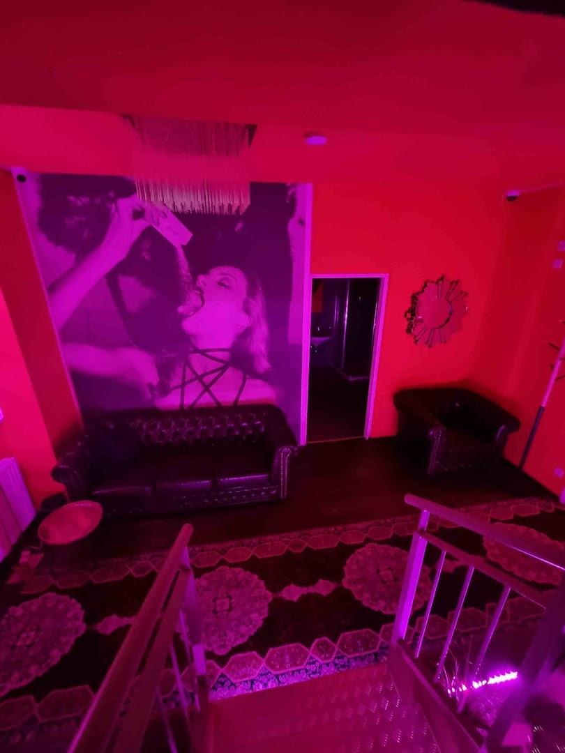 Amore Lounge Vermittlungsagentur - Brothel in Vienna, Austria