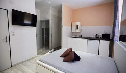 Laufhaus Kontakt-Zentrum Wien - Brothel in Vienna, Austria