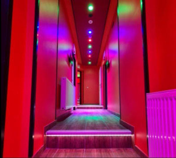 Laufhaus Sexparadies - Brothel in Vienna, Austria
