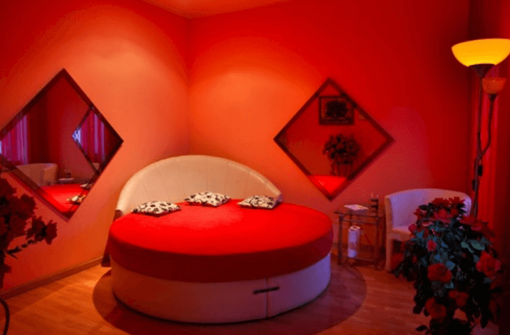 Laufhaus Studio 21 - Brothel in Vienna, Austria