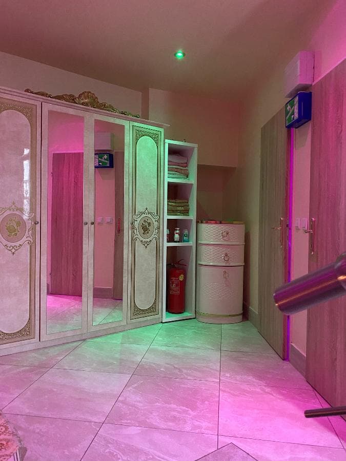 Studio Hellgasse 2 - Brothel in Vienna, Austria