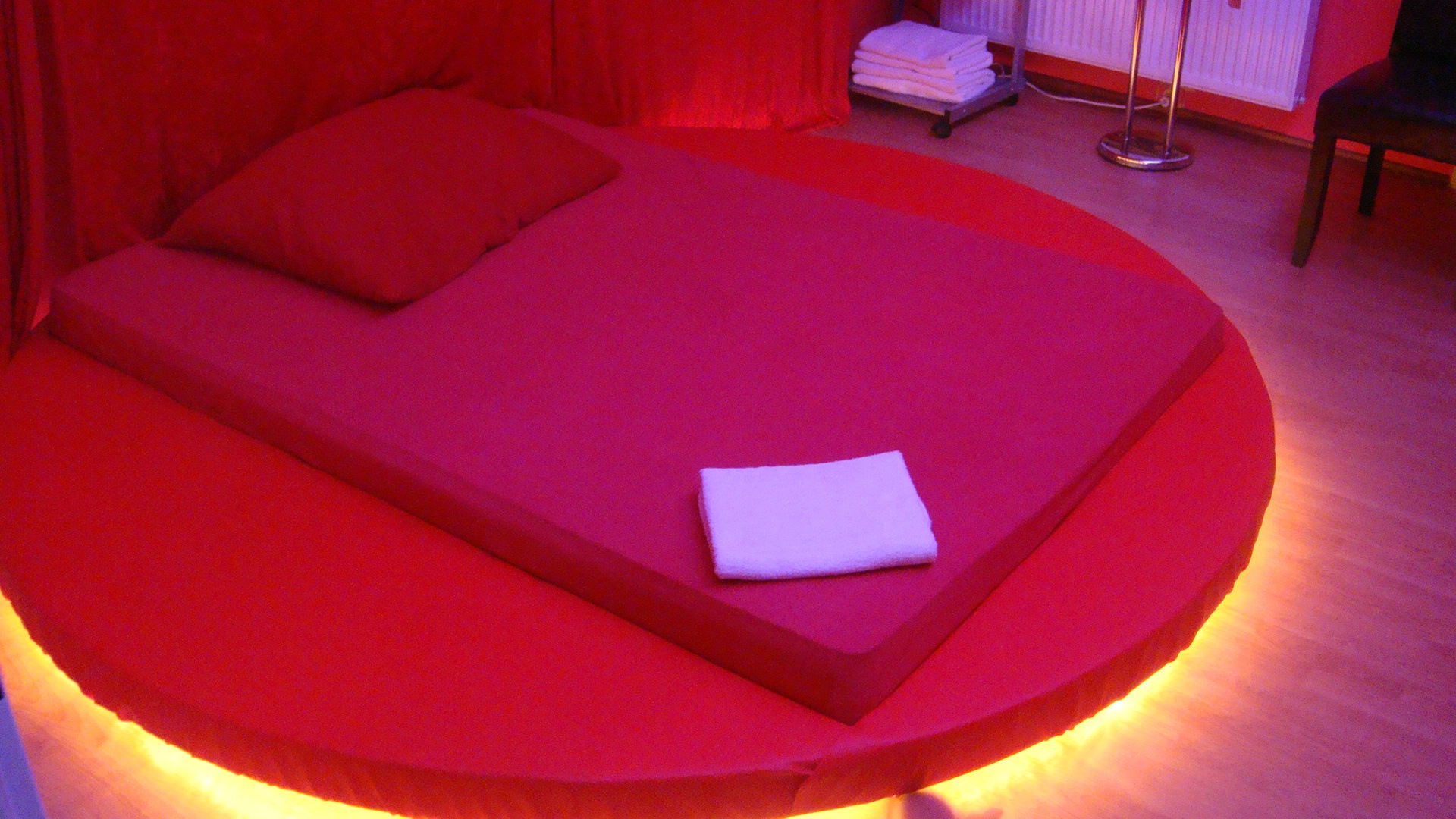 Asia Studio 31 - Erotic Massage in Vienna, Austria