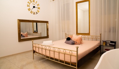 Blonde Cousinen - Erotic Massage in Vienna, Austria