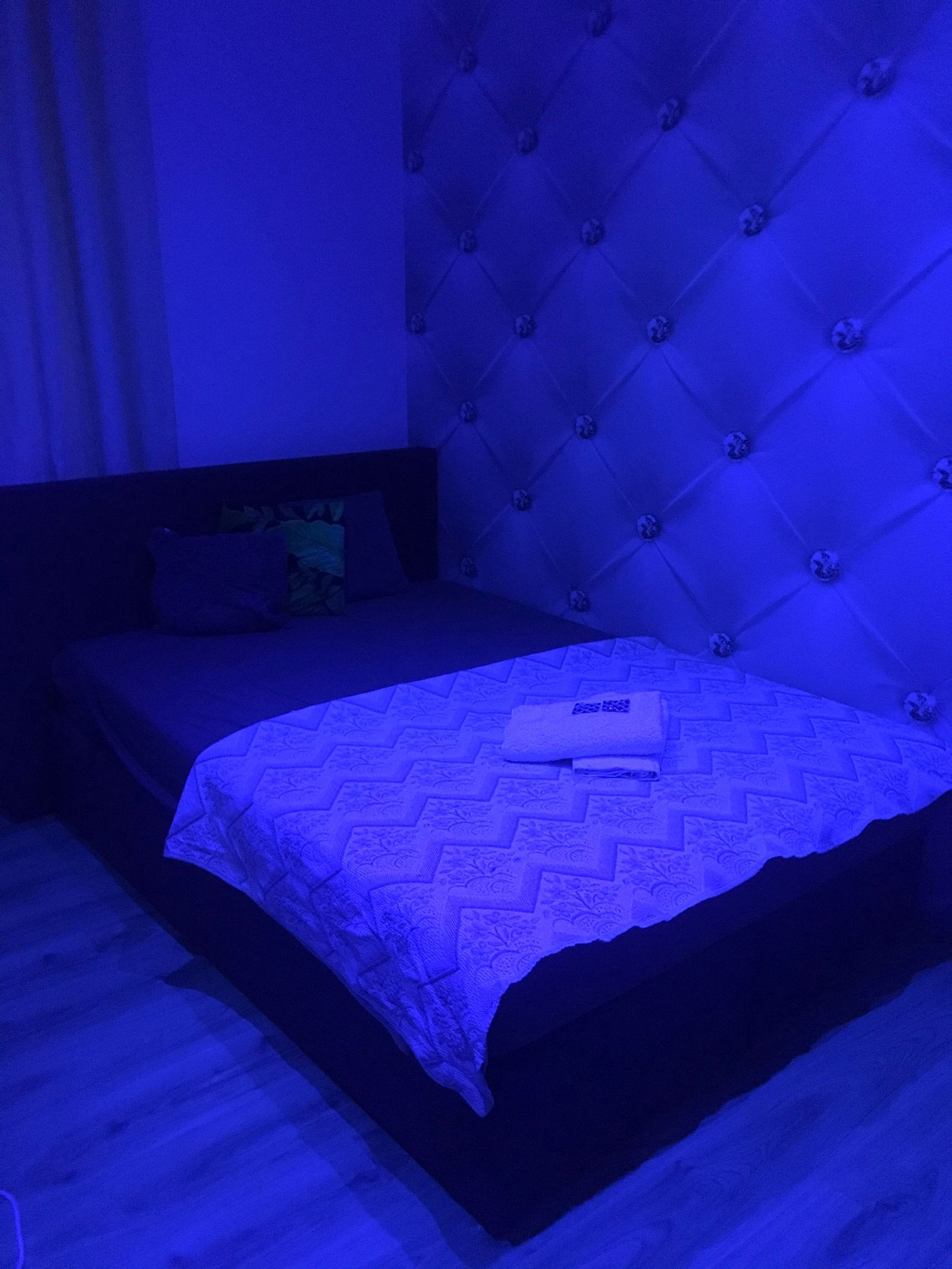 Dolls Lounge - The Hottest Girls In Town - Erotic Massage in Vienna, Austria
