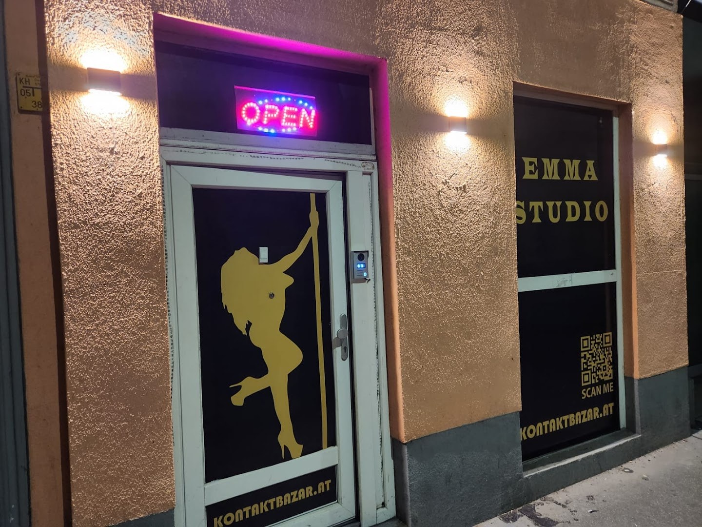 Emma Studio - Erotic Massage in Vienna, Austria