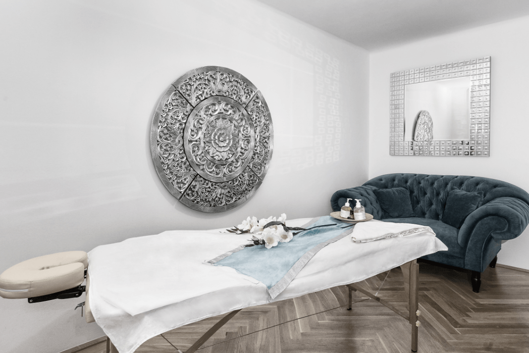 Erotische Massage Wien - Aura Studio - Erotic Massage in Vienna, Austria