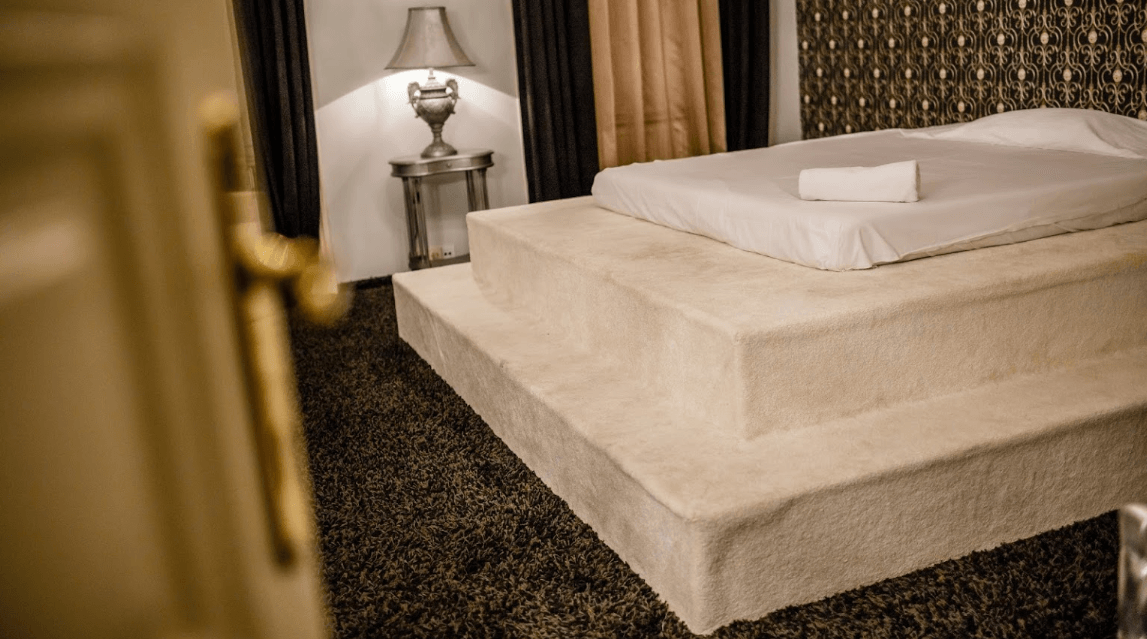 Erotische Massage Wien - Malisha - Erotic Massage in Vienna, Austria