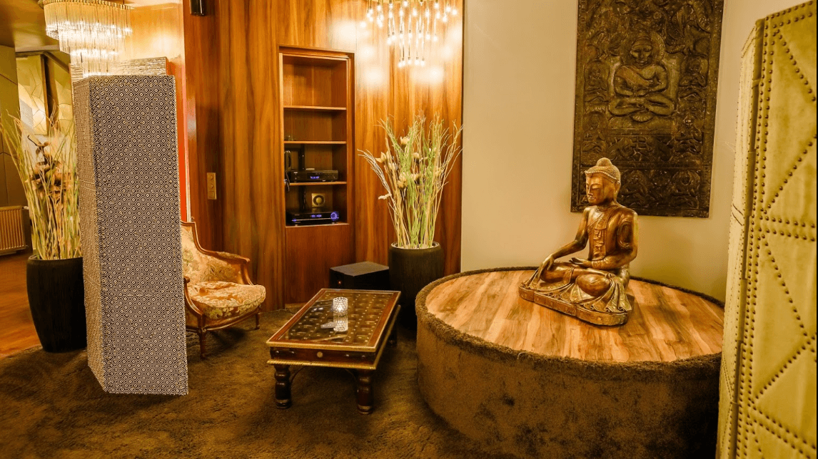 Erotische Massage Wien - Malisha - Erotic Massage in Vienna, Austria