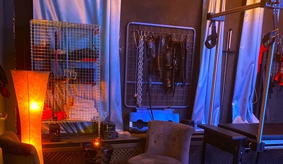 Institut Für Zucht Und Ordnung - Erotic Massage in Vienna, Austria
