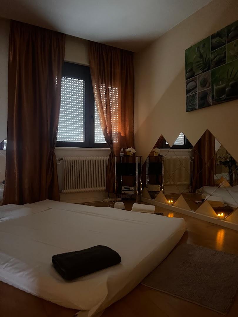 Last Paradise - Erotic Massage in Vienna, Austria