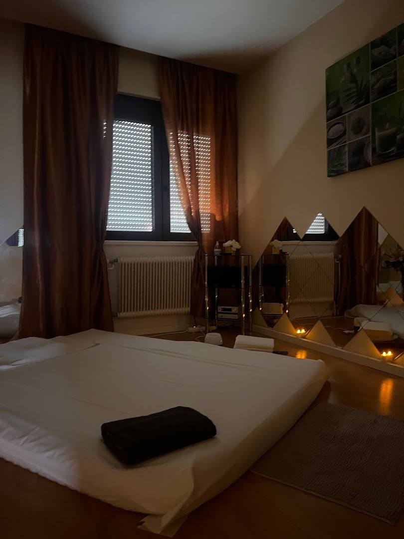 Last Paradise - Erotic Massage in Vienna, Austria