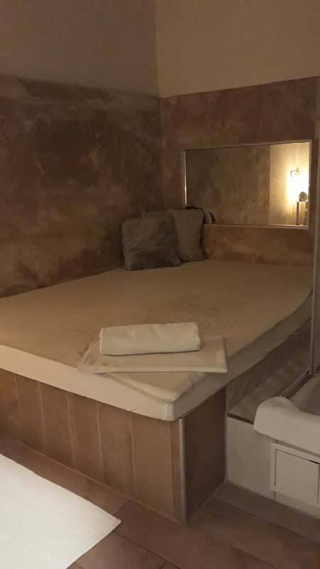 Massage 69 - Erotic Massage in Vienna, Austria