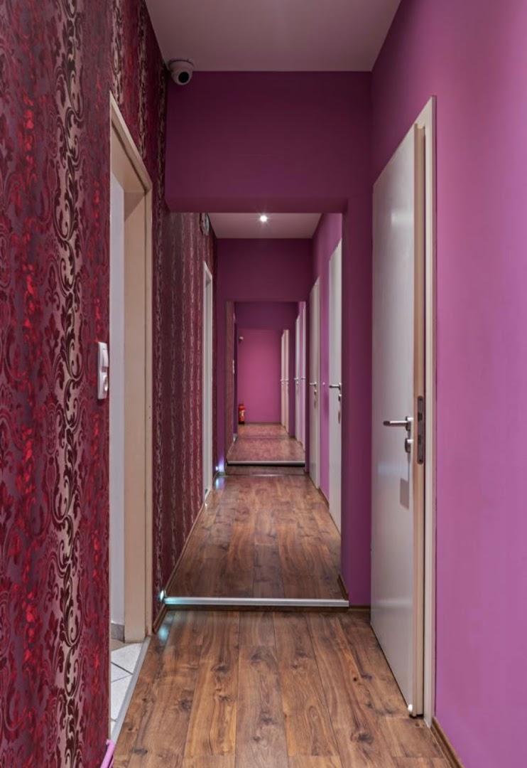 Studio-6lady - Erotic Massage in Vienna, Austria