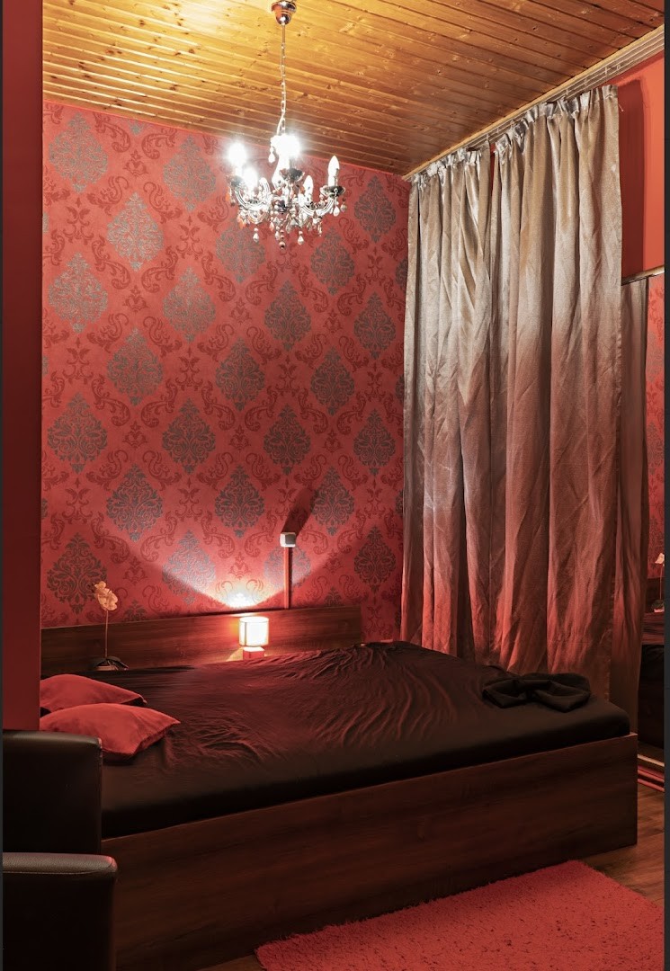 Studio-6lady - Erotic Massage in Vienna, Austria