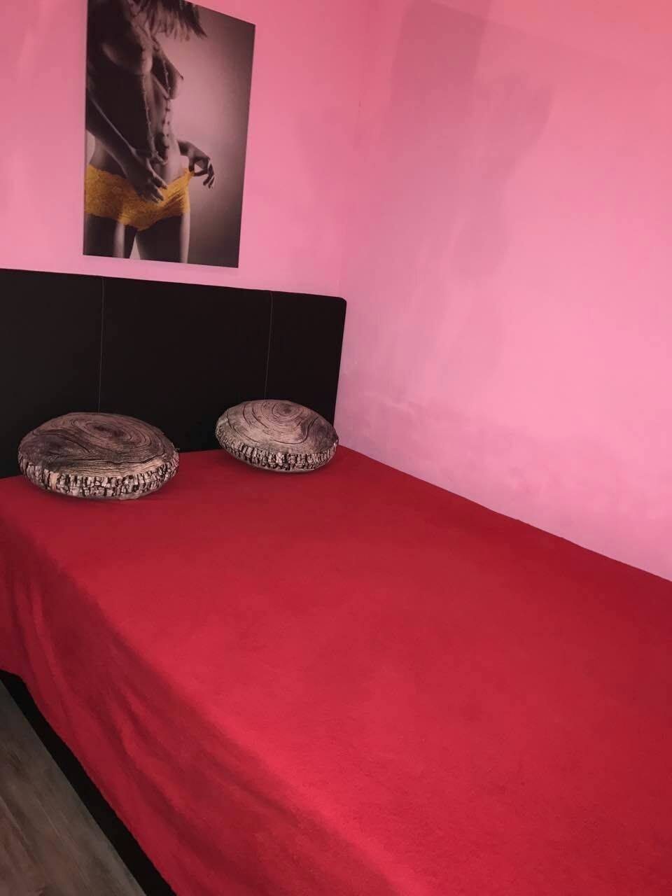 Studio Niko 64 - Erotic Massage in Vienna, Austria