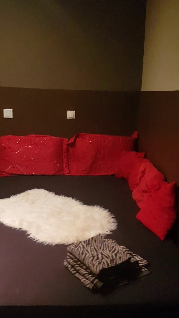 Studio Rose Salon Judith - Erotic Massage in Vienna, Austria