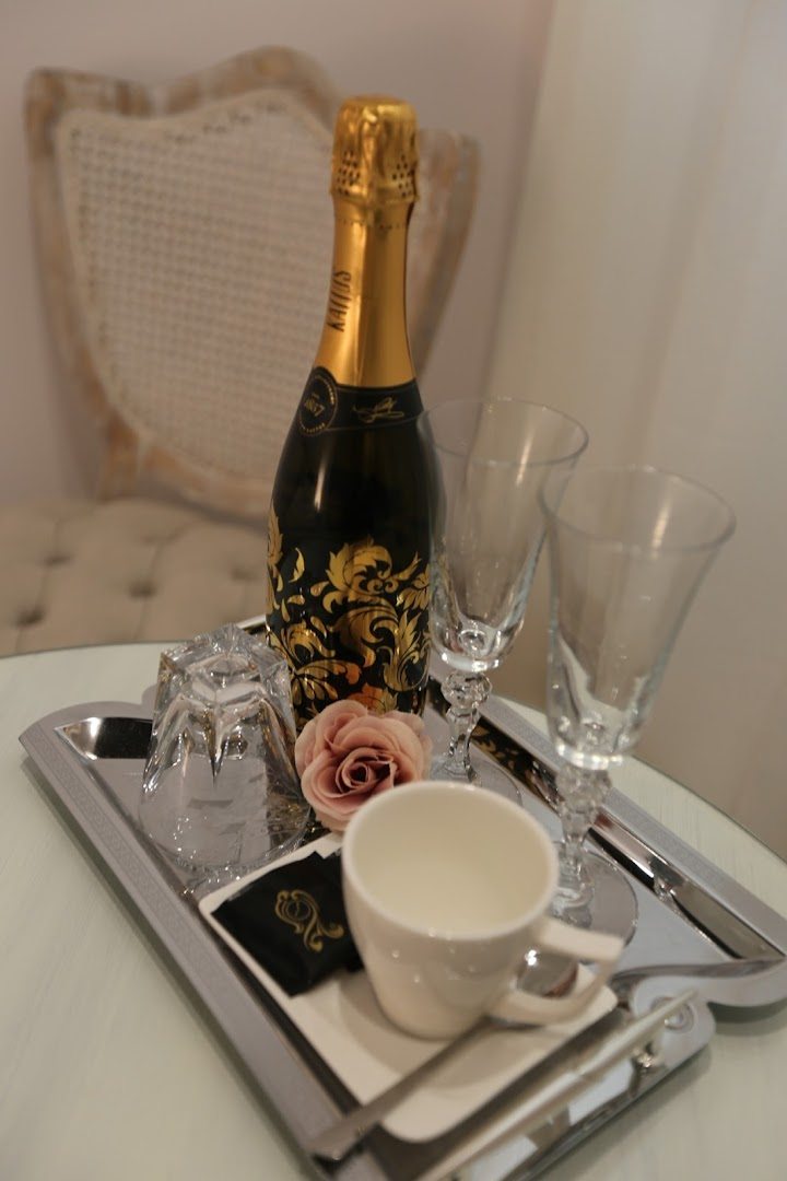 Wellness Lounge Suite - Erotic Massage in Vienna, Austria