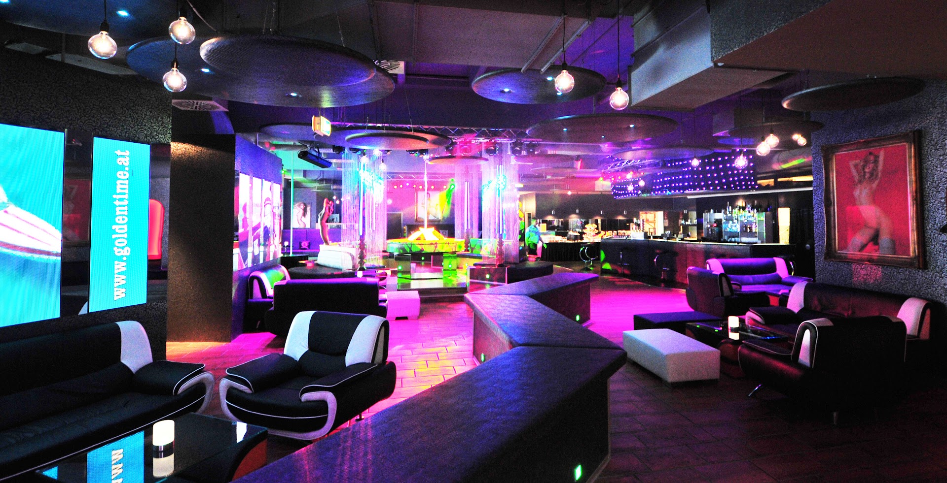 Goldentime Saunaclub (Wien) - Fkk in Vienna, Austria