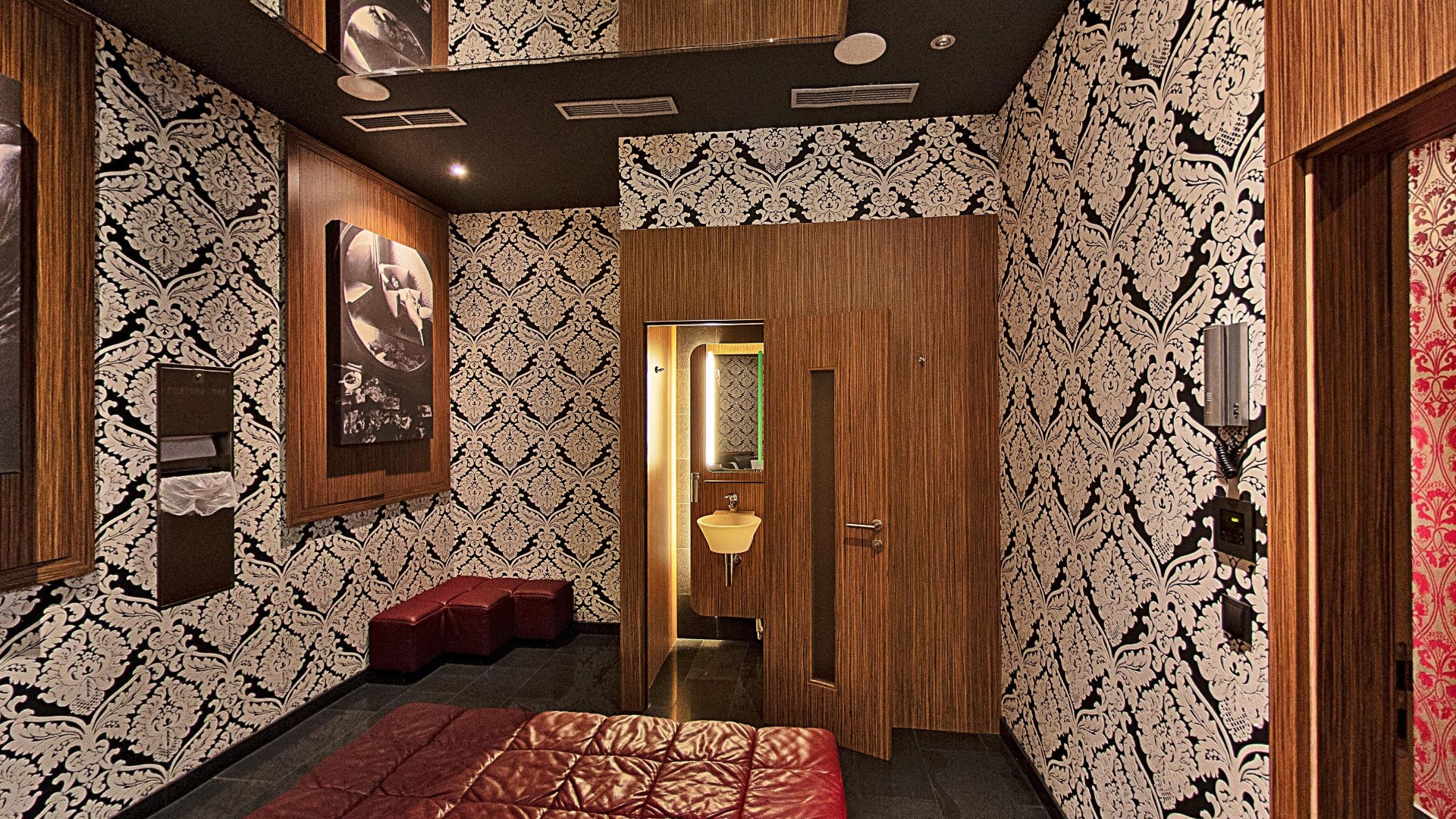 Fortuna Bar -Night Club Wien - Nightclub in Vienna, Austria