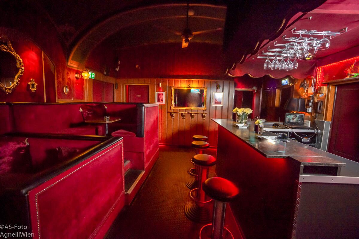 Love Story Bar - Nightclub in Vienna, Austria