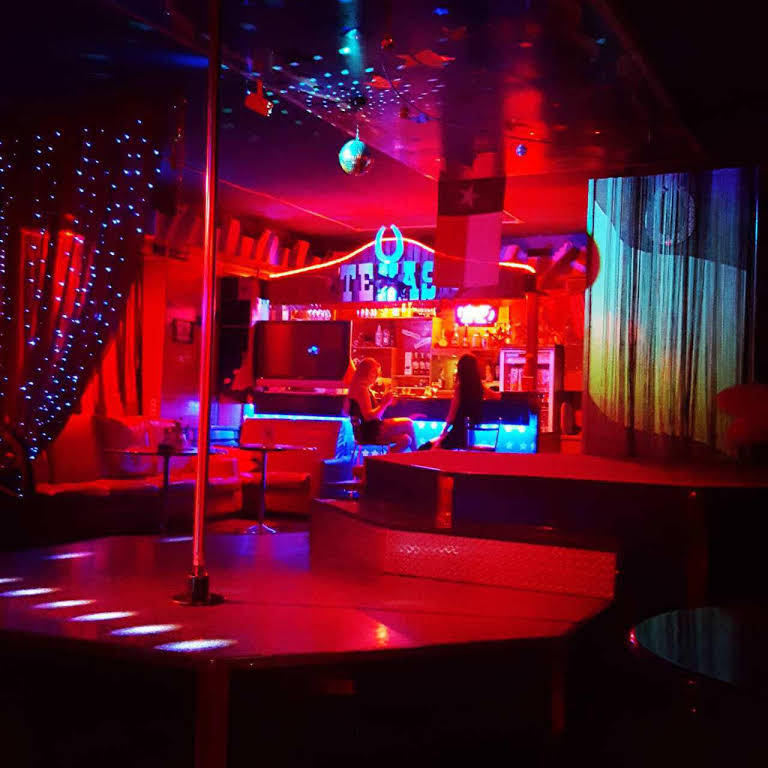 Striptease Bar Tekhas - Nightclub in Minsk, Belarus