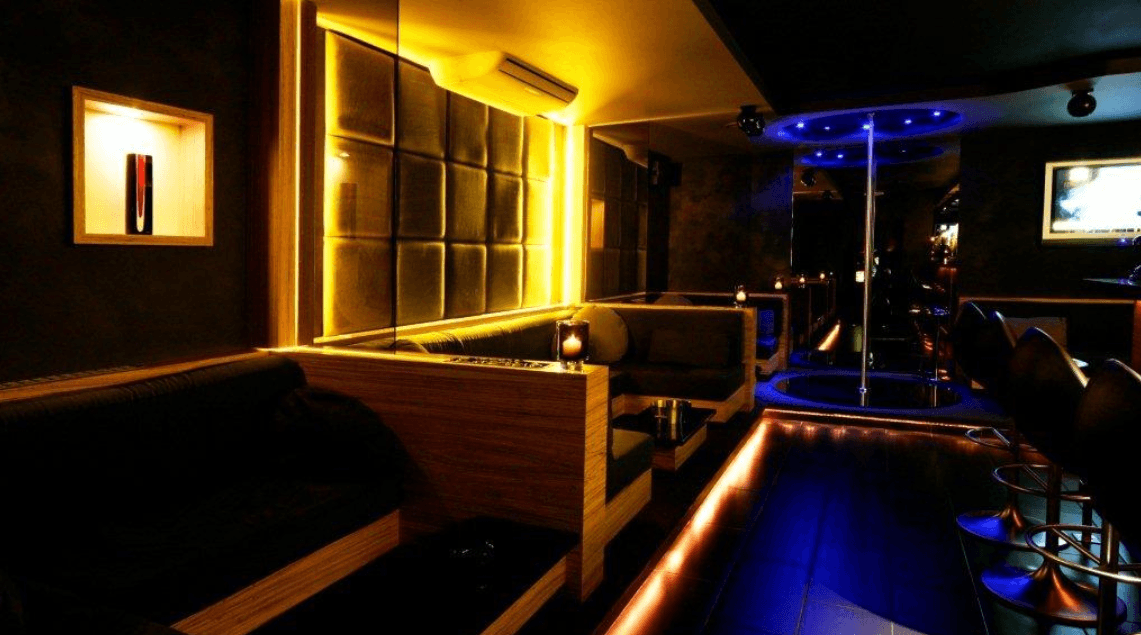 Gentlemen S Club El Patio - Nightclub in Bekkevoort, Belgium