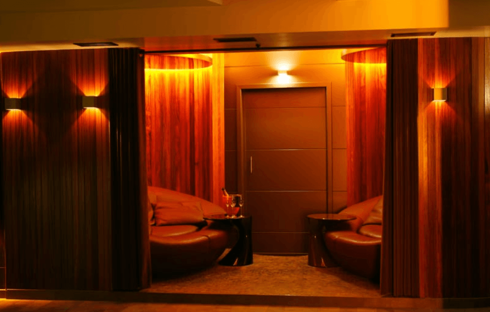 Gentlemen S Club El Patio - Nightclub in Bekkevoort, Belgium