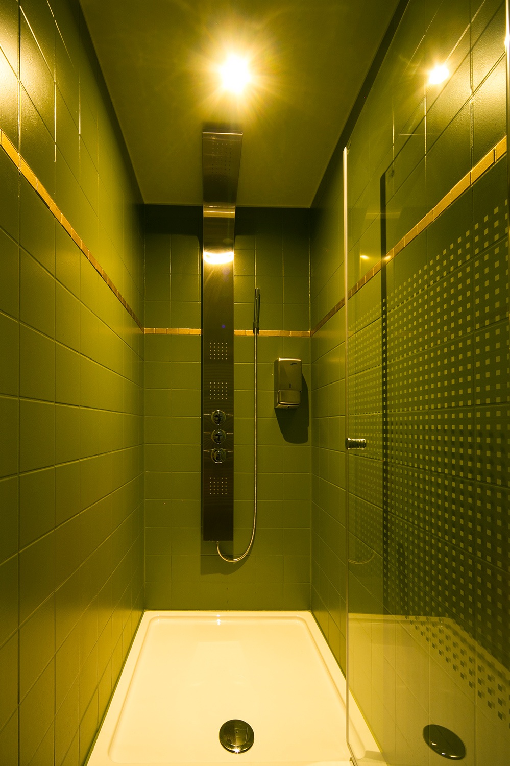 Love Bar Room - Nightclub in Bruxelles, Belgium