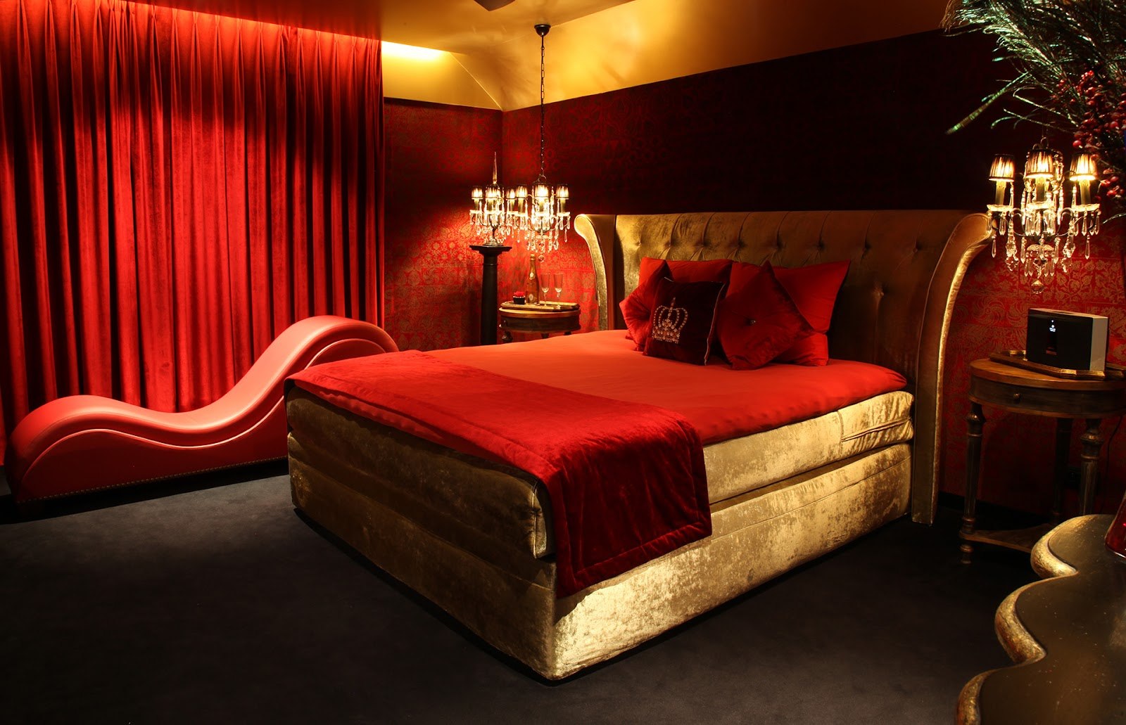 Scarlet Club - Nightclub in Diest, Belgium