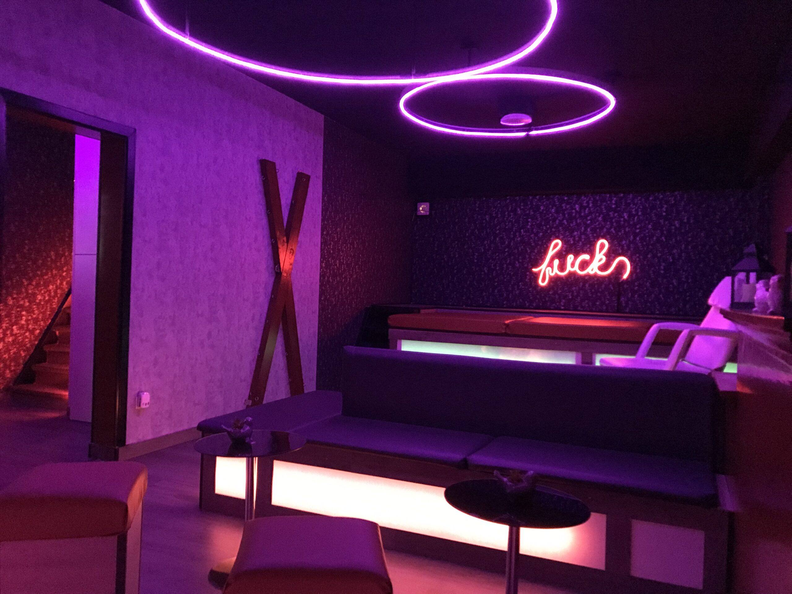 Parenclub-villa21 - Swinger Club in Geel, Belgium