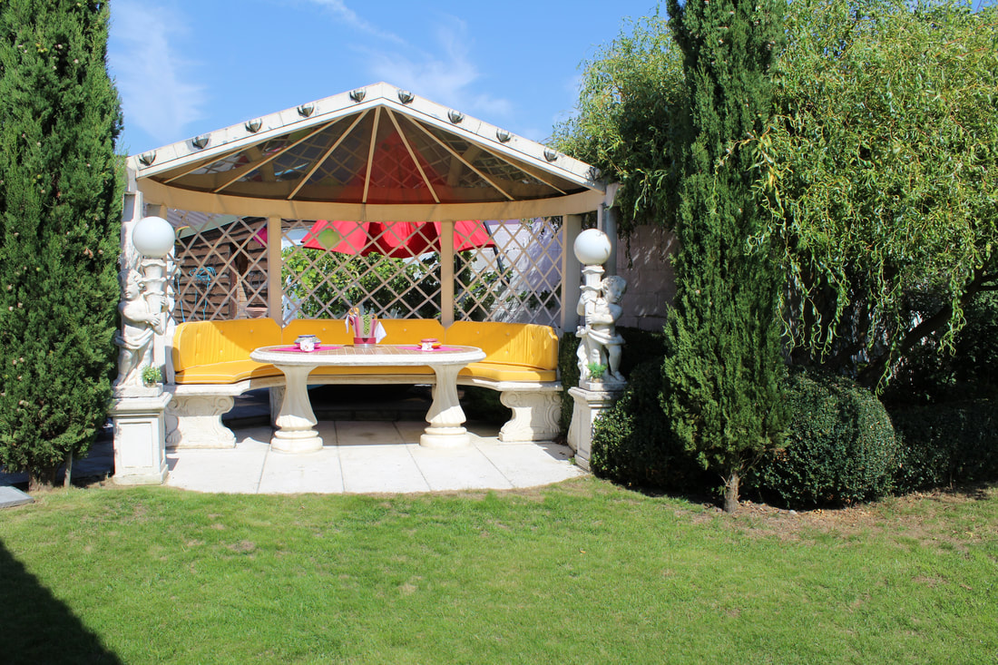 Business Club - Chez Line - Nightclub in Genappe, Belgium