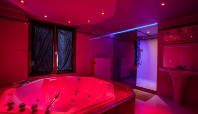 Pure Love Club - Nightclub in Grobbendonk, Belgium