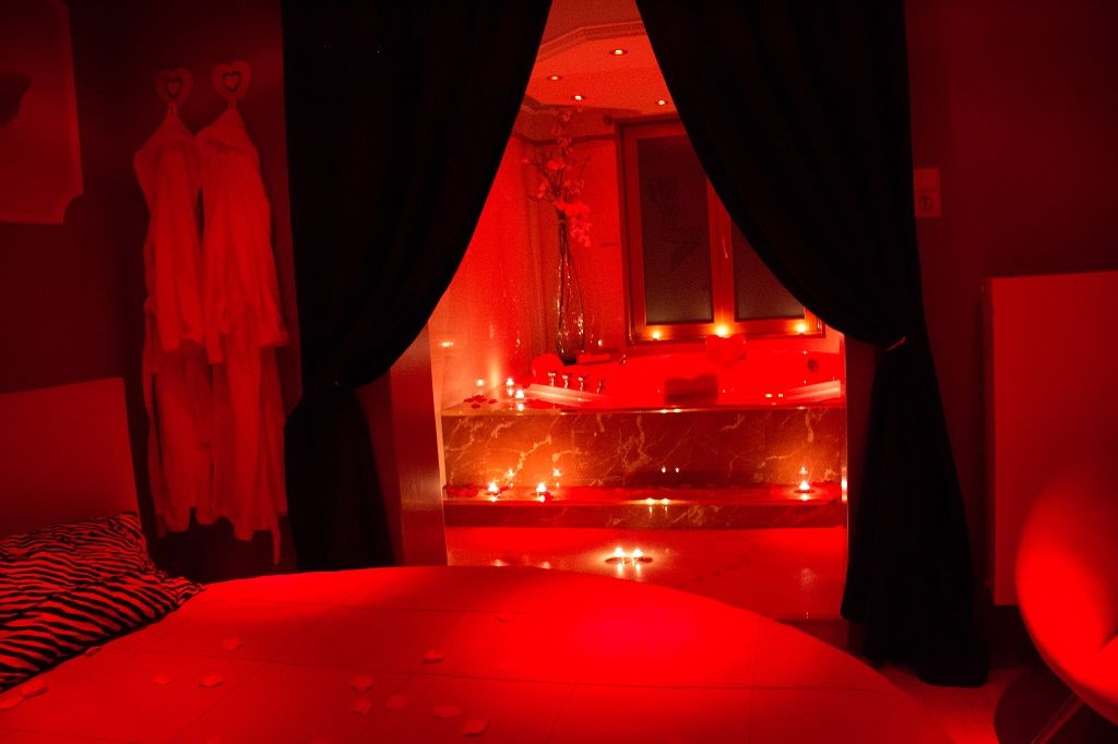 Pure Love Club - Nightclub in Grobbendonk, Belgium