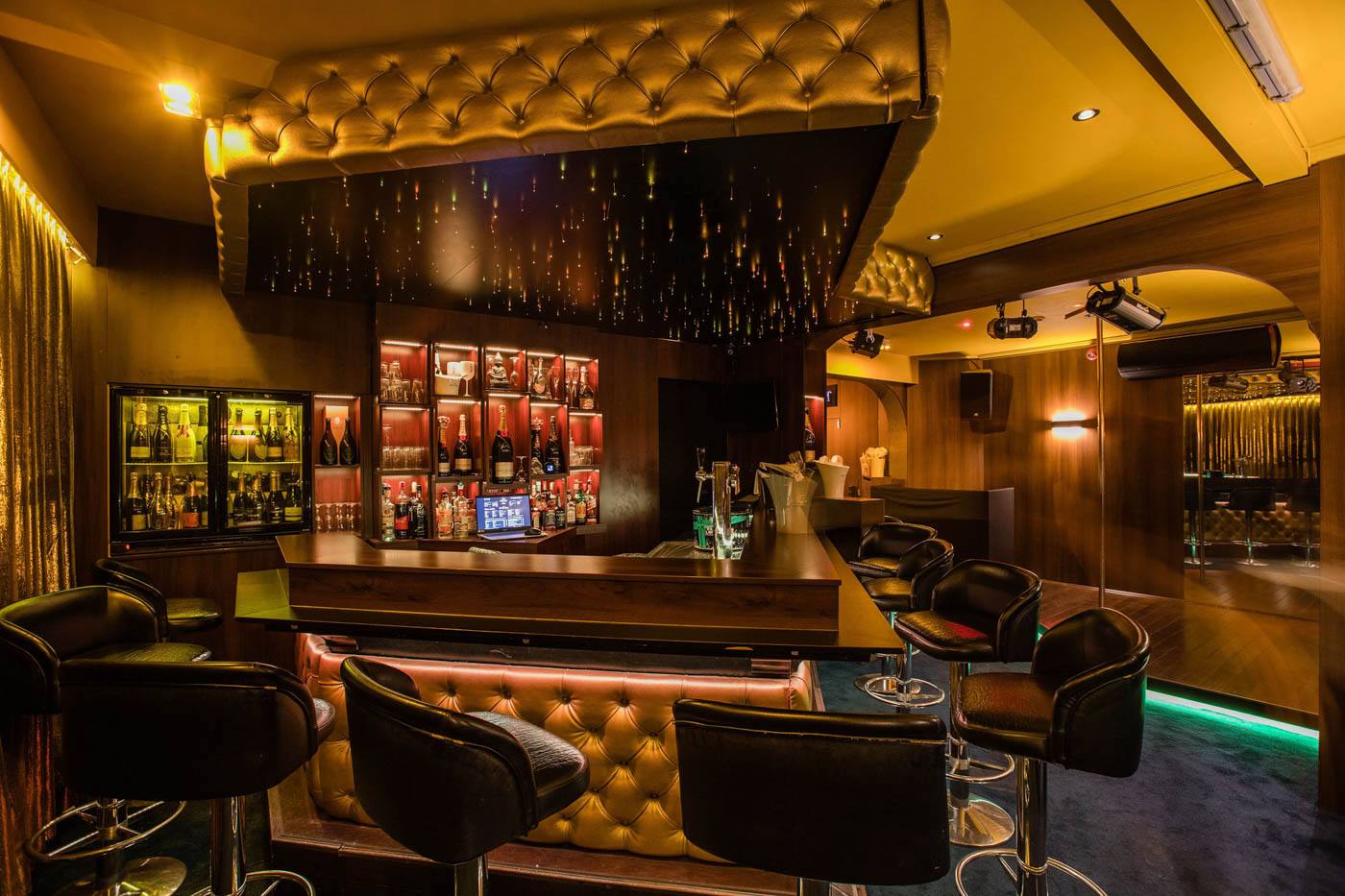 Pure Love Club - Nightclub in Grobbendonk, Belgium