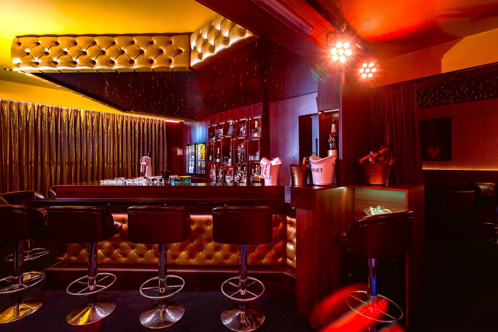 Pure Love Club - Nightclub in Grobbendonk, Belgium