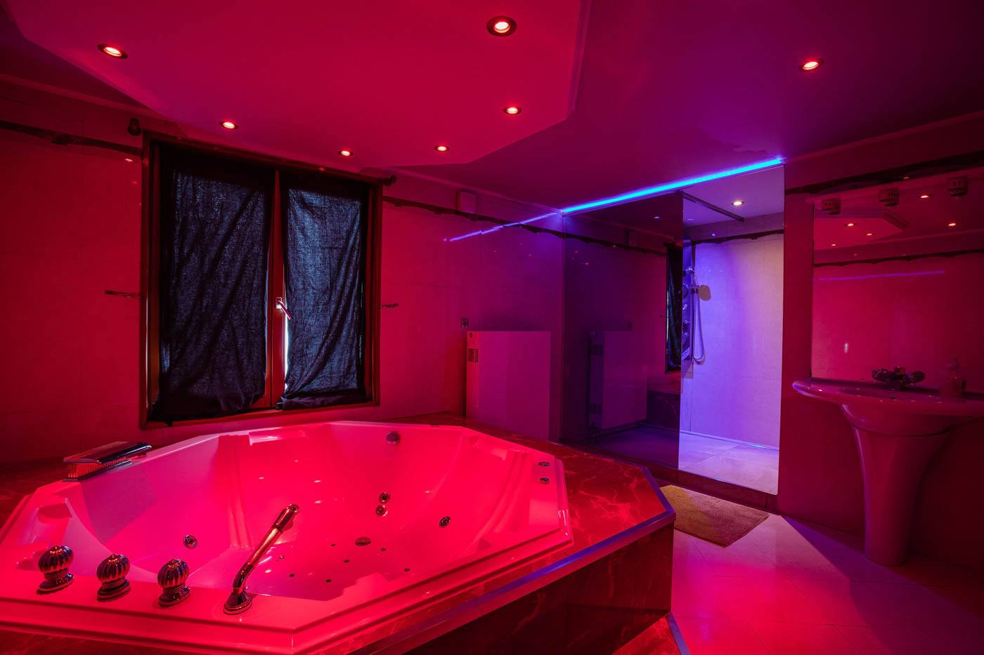 Pure Love Club - Nightclub in Grobbendonk, Belgium