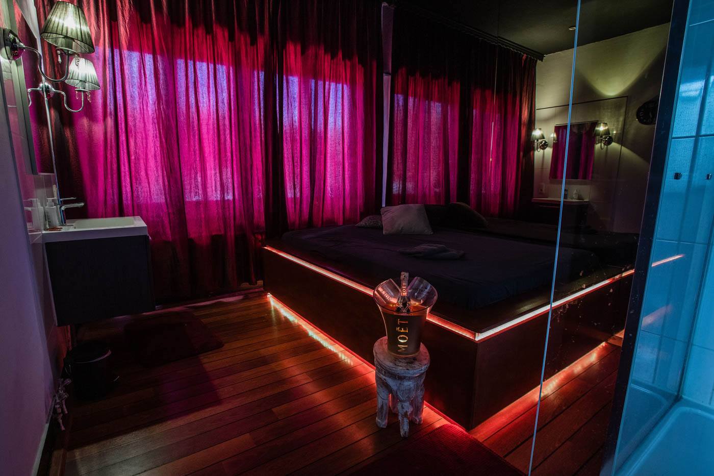 Pure Love Club - Nightclub in Grobbendonk, Belgium