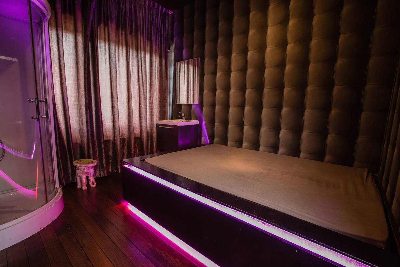 Pure Love Club - Nightclub in Grobbendonk, Belgium