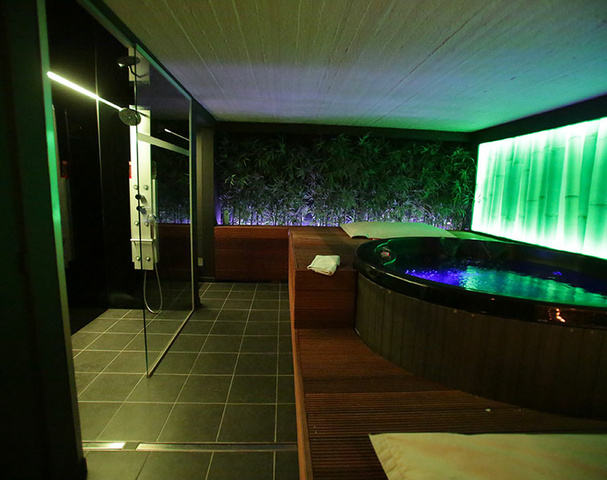 Secrets Club - Nightclub in Harelbeke, Belgium