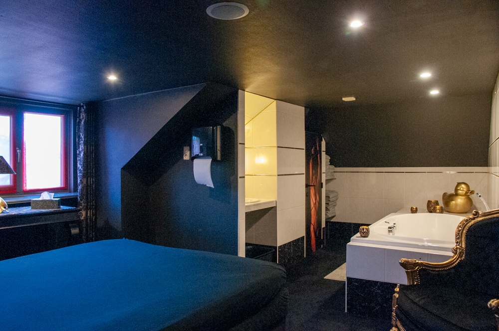 Swingersclub Pourquoi Pas - Swinger Club in Harelbeke, Belgium