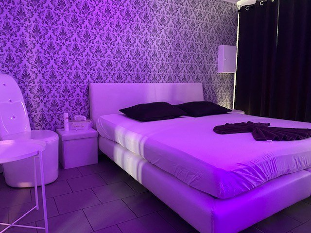 Private Dreamgirls - Erotic Massage in Hasselt, Belgium
