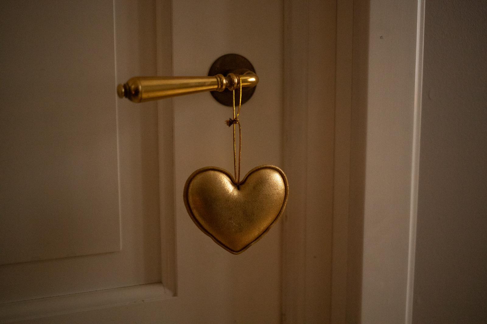 Les Chandelles Brusells - Erotic Massage in Ixelles, Belgium