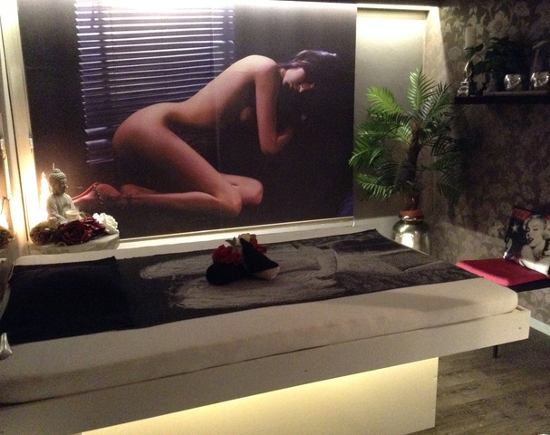 Maison Deluxe - Erotic Massage in Kontich, Belgium