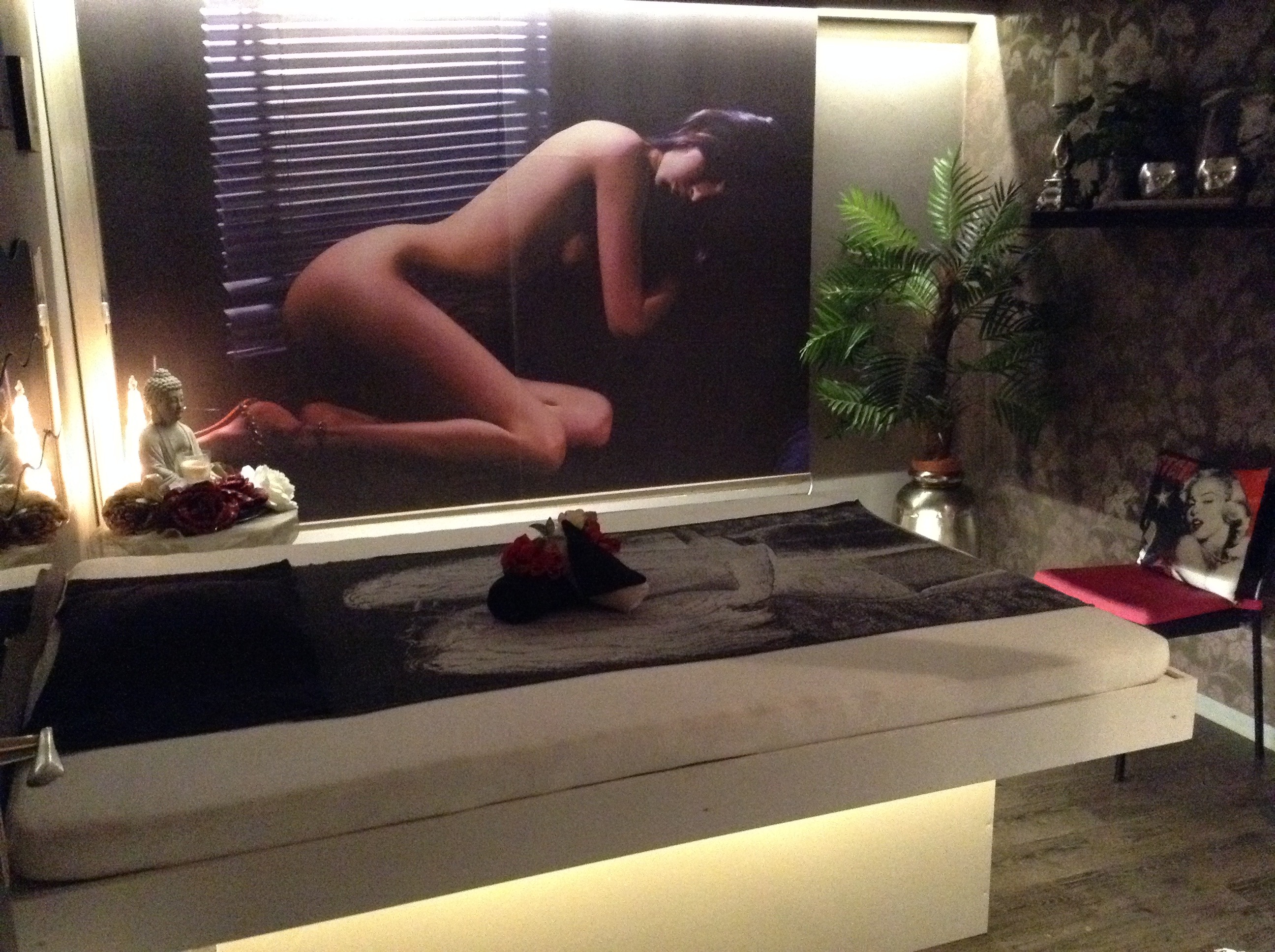 Maison Deluxe - Erotic Massage in Kontich, Belgium