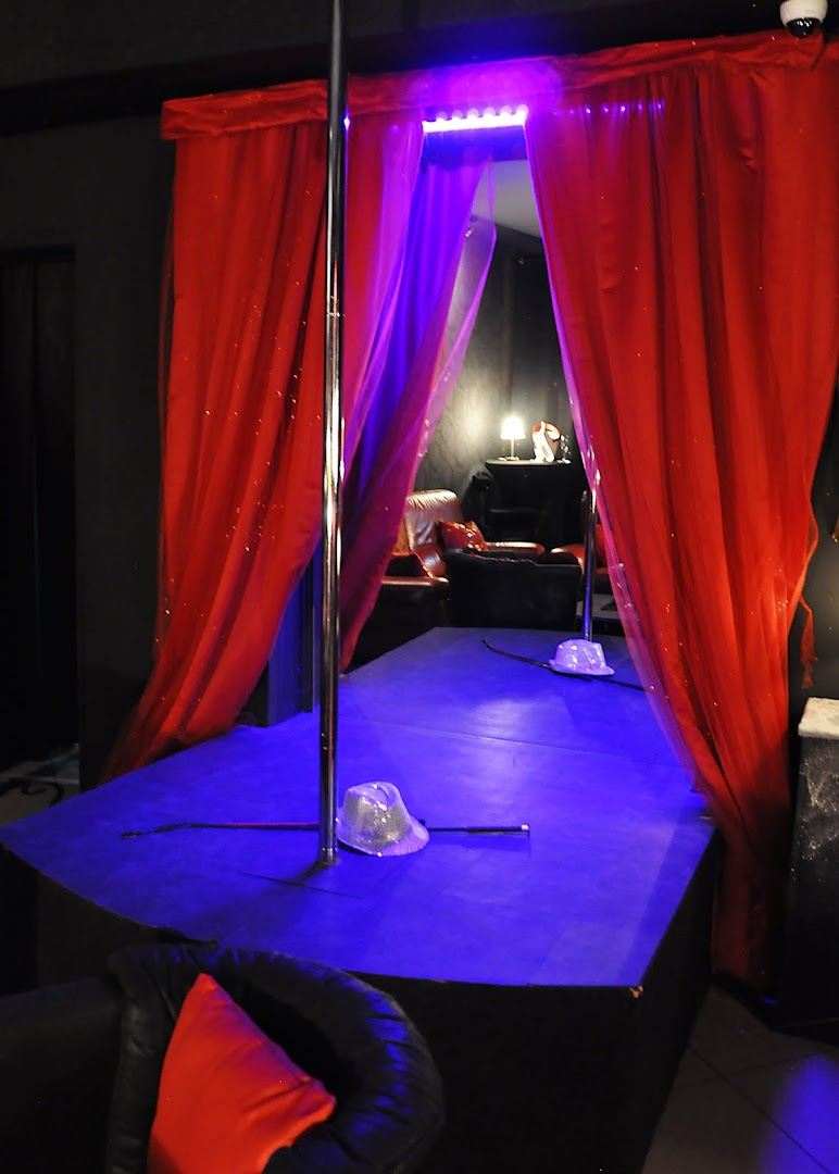 Aaron Club - Nightclub in Kortrijk, Belgium