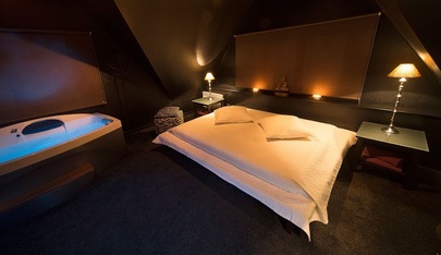 Machiavelly - Brussels Private Erotic Club - Nightclub in Lennik, Belgium