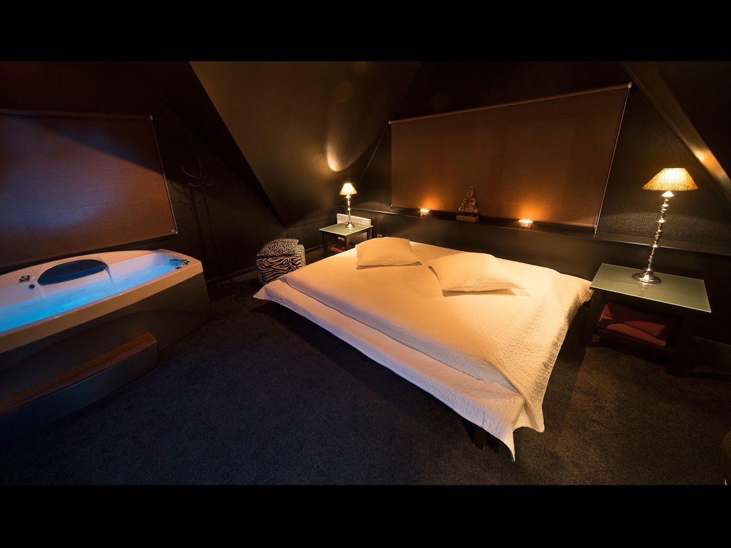 Machiavelly - Brussels Private Erotic Club - Nightclub in Lennik, Belgium