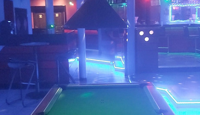 Kiss Bar | Bar à Champagne - Nightclub in Leuze En Hainaut, Belgium