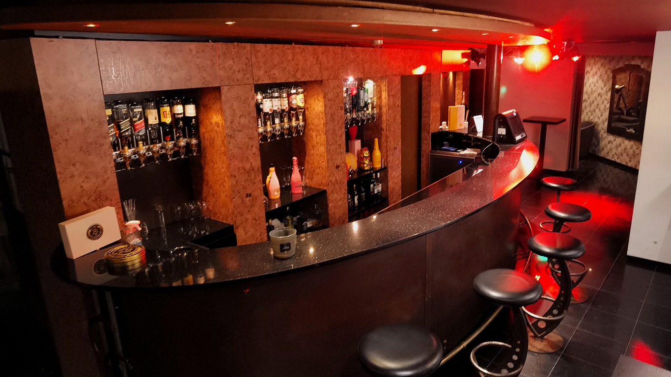Club Caresse - Brothel in Lievegem, Belgium